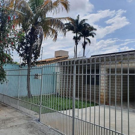 Hostel Umuarama Uberlândia מראה חיצוני תמונה