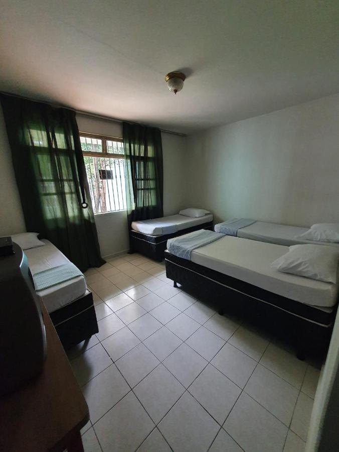 Hostel Umuarama Uberlândia מראה חיצוני תמונה